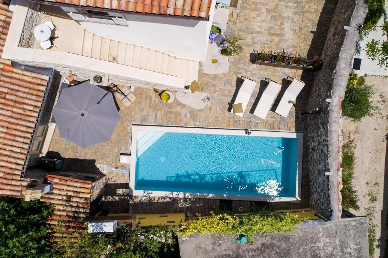 Lovely Rustic Villa Katarina With 2 Pools Gracisce