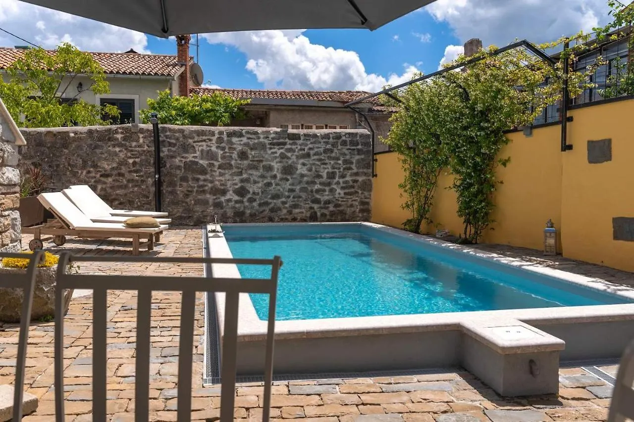 Lovely Rustic Villa Katarina With 2 Pools Gracisce