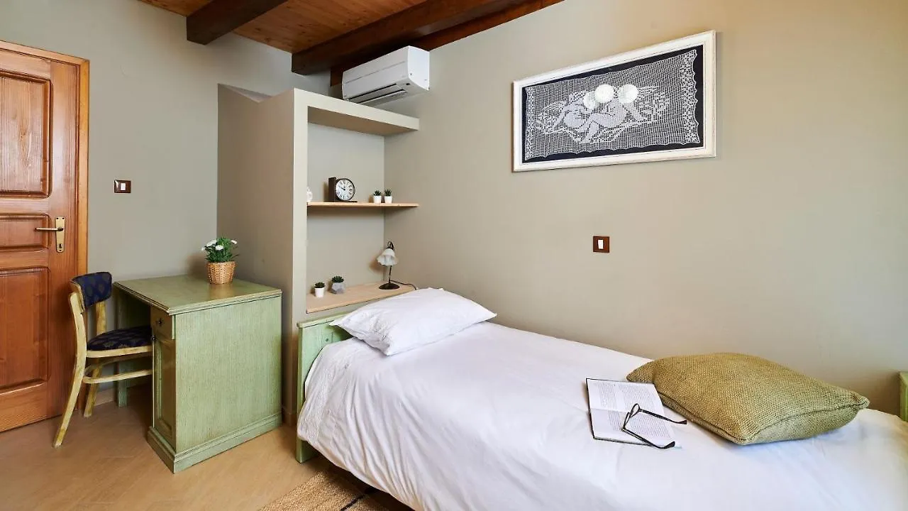 Lovely Rustic Villa Katarina With 2 Pools Gracisce